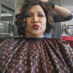 Meet your Posher, Levy